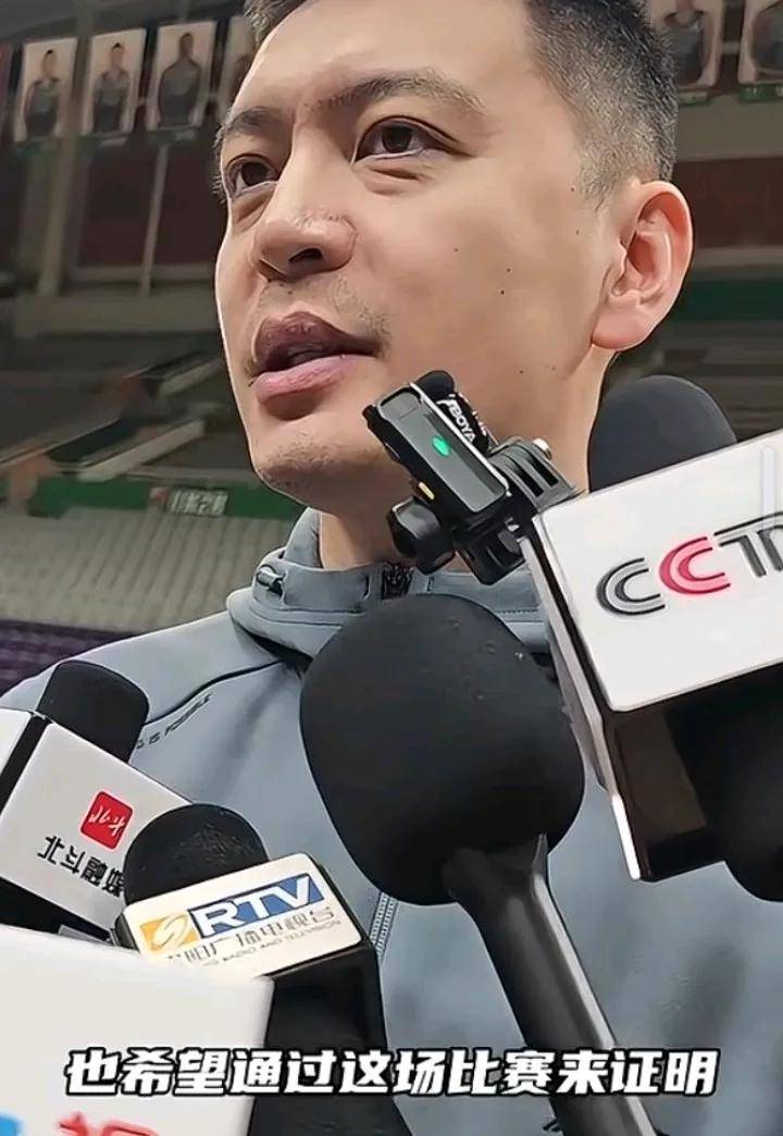 南特主帅沙菲万发布比赛前战术计划，球队追求全队配合